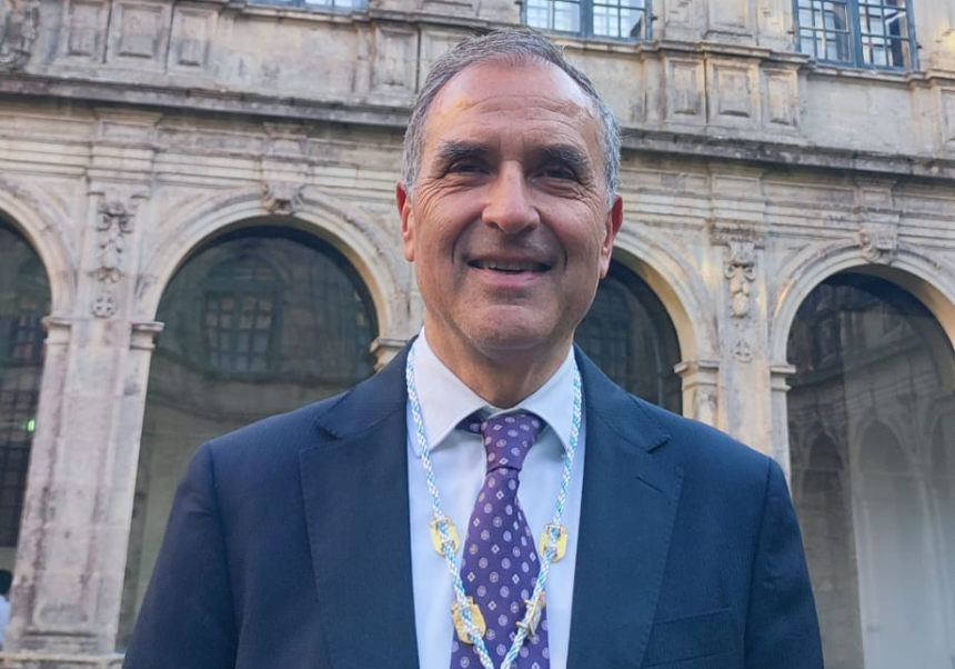 Enrique Devesa, Premio en Investigación Aseguradora por la Fundación INADE